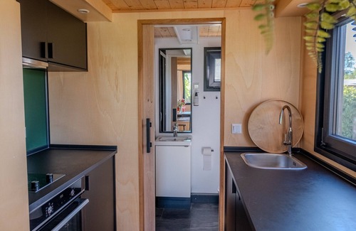 Scherpenzeel Casa | 4 pequeños invernaderos en combinación con un hermoso espacio grupal para la mejor reunión.