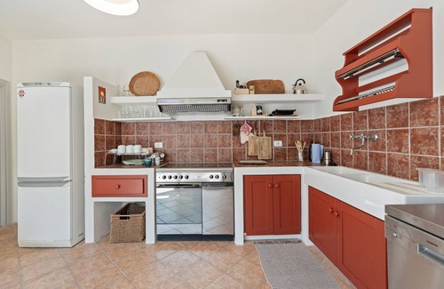 Tresnuraghes Casa | Casa de vacaciones 'I Tre Nuraghi' con vistas a la montaña, Wi-Fi y aire acondicionado