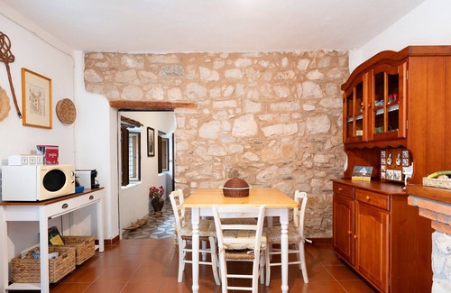 Baunei Casa | Casa de vacaciones 'Il Borgo - Casa Ottocentesca' con vistas a la montaña, terraza privada y Wi-Fi