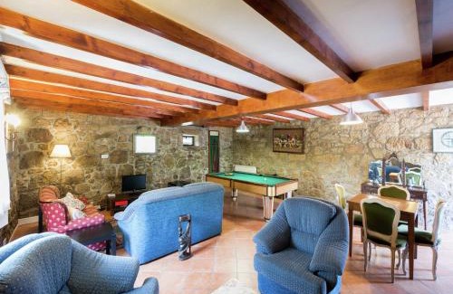 Ponte de Lima Casa | Holiday Home in Arcozelo with Private Pool