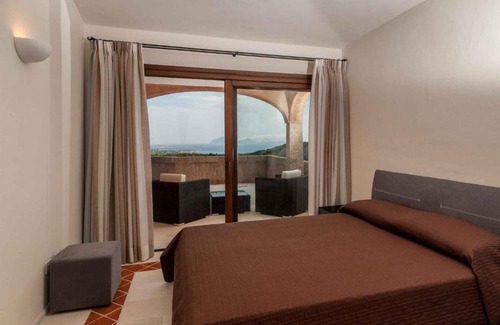 Abbiadori Apartamento | Holiday home in Arzachena 30344