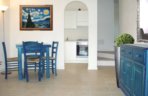 Baja Sardinia Casa | Elegant Apartment Near the Beach of Baja Sardinia