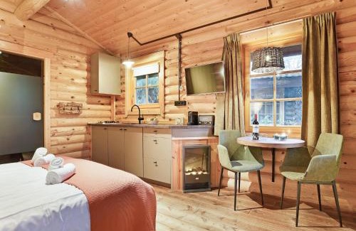 Diessen Casa | Holiday Home in Brabant with Hot Tub