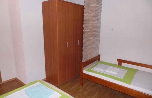 Breze Apartamento | Holiday home in Breze 15380