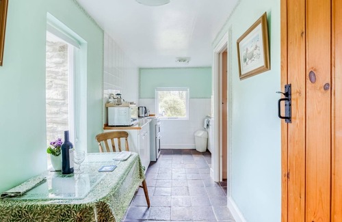 Llanon Casa | Holiday Home in Ceredigion Near Sea Beach