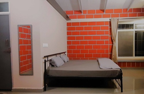 Somvarpet Otro | Holiday Home in Coorg Surrounded by Lush Greenery