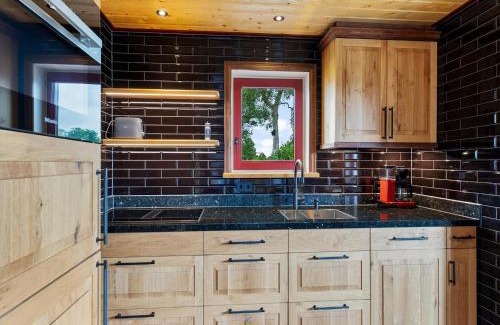 Jistrum Casa | Holiday Home in Friesland near Canal & Lake, cleaning included