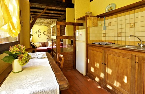 Rancio Valcuvia Apartamento | Viviendas en un antiguo molino del siglo 18. Siglo. Con 10 000 metros cuadrados de terreno y piscina