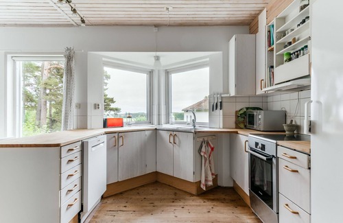 Jarna Chalet De Esquí | Holiday Home in Järna with fantastic views | SE13011