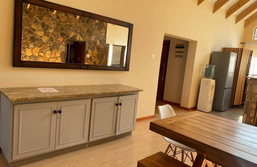 Nyanga Apartamento | Holiday Home in Juliasdale - 2033