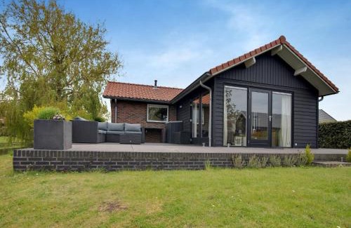 Kattendijke Casa | Holiday Home in Kattendijke near National Park