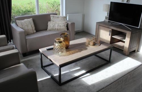 Gasthuis Casa | Holiday Home in Limburg with Outdoor Fireplace