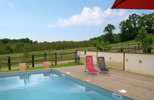 Loubressac Casa | Moderna casa de vacaciones con piscina privada