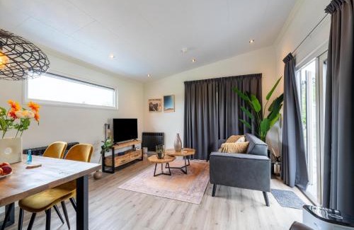 Molenschot Casa | Holiday Home in Molenschot near Nature Reserves