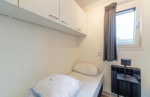 Molenschot Casa | Holiday Home in Molenschot near Nature Reserves