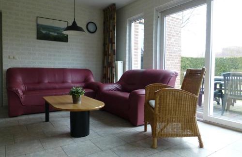 Plasmolen Casa | Holiday Home in Netherlands with Private Garden