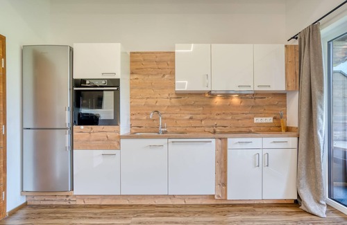 Schonbach Apartamento | Casa en Neukirchen con vistas a montañas