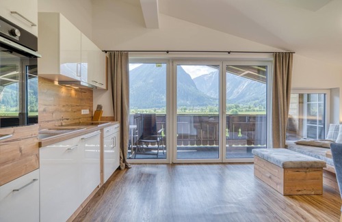 Schonbach Apartamento | Casa en Neukirchen con vistas a montañas
