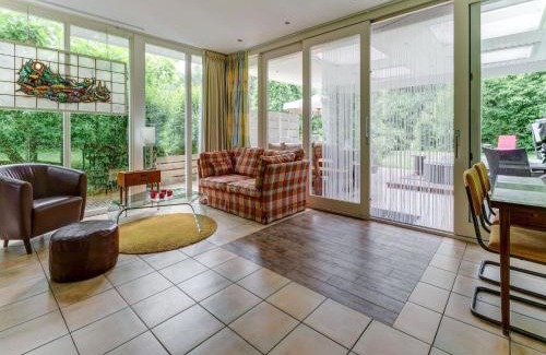 Oldenzaal Casa | Holiday home in Oldenzaal with hot tub