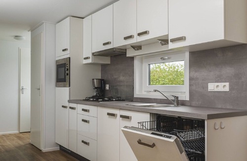 Zuna Cabaña | Nice Holiday Home at a Holiday Park in Twente
