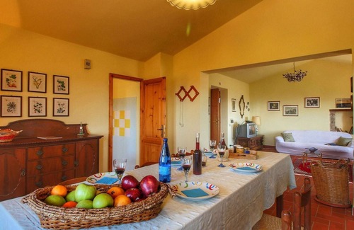 Paciano Casa | Acogedora casa rural en Paciano con piscina