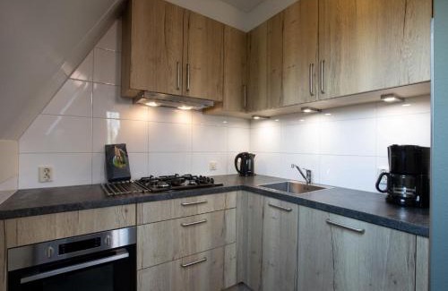 Plasmolen Casa | Holiday Home in Plasmolen near Nature Reserves