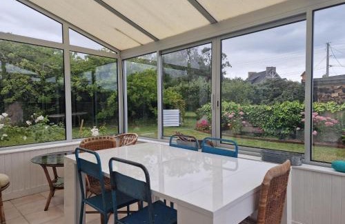 Plougasnou Casa | Holiday Home in Primel near Sandy Beach