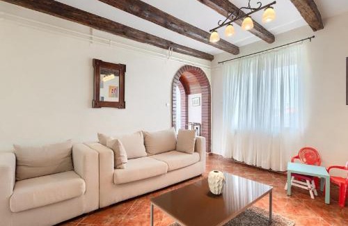 Rovinjsko Selo Casa | Holiday Home in Rovinjsko with Pool