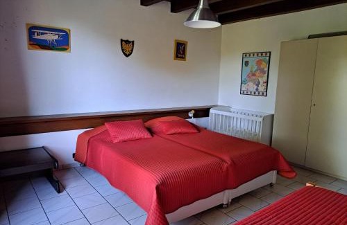 Vieure Casa | Holiday Home in Vieure near Lake and Garden