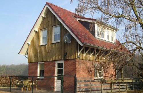 Knikkerdorp Casa | Holiday Home in Well near Maasduinen Park