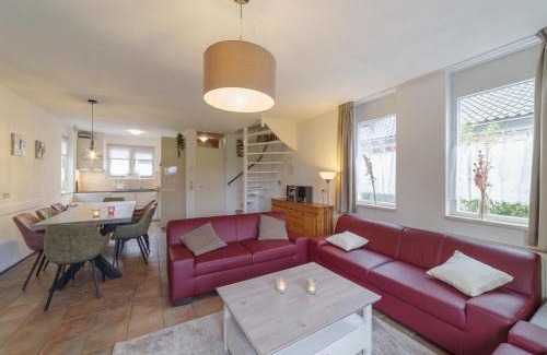 Wemeldinge Casa | Holiday Home in Wemeldinge near the Sea