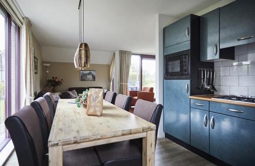 Heinkenszand Casa | Holiday Home in Zeeland with Sauna