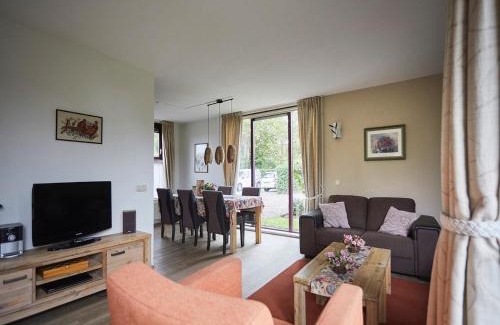Heinkenszand Casa | Holiday Home in Zeeland near Beaches