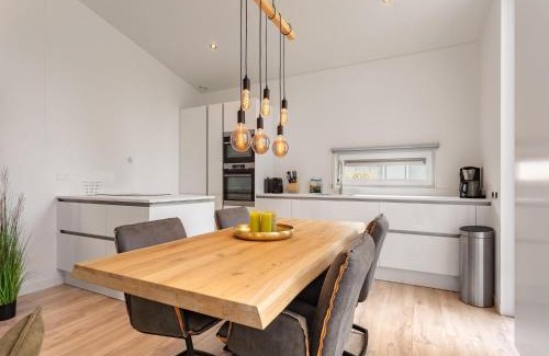 Wemeldinge Casa | Holiday Home in Zeeland with Streamside Terrace