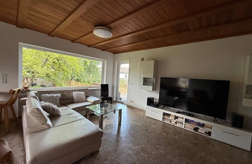 Pfullendorf Casa | Holiday Home 'Jo und Jo' with Private Terrace, Private Garden and Wi-Fi