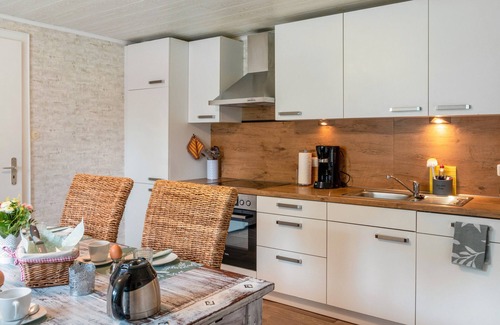 Ihlow Casa | Casa de vacaciones 'Jollenhuus' con terraza privada, jardín privado y Wi-Fi