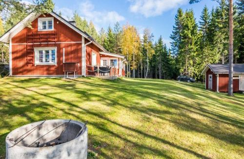 Aatola Casa | Holiday Home Kannonniemi by Interhome