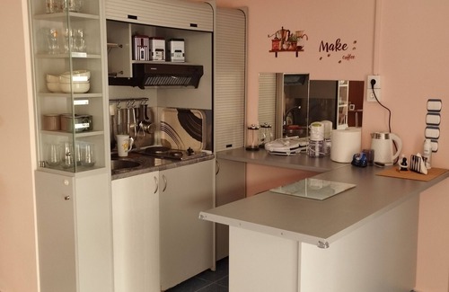Tingaki Casa | Casa de vacaciones 'Kos Dream Beachwalk Apartment' con terraza privada, balcón y Wi-Fi