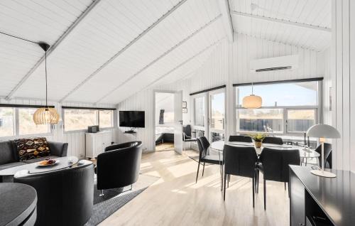 Haurvig Casa | Holiday Home Kr Madsens Vej Hvide Sande Denm