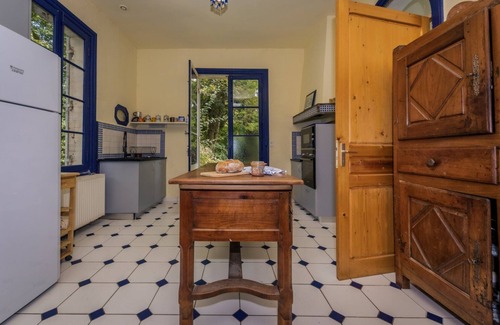Mayac Casa | Casa de vacaciones 'L'Aile Est' con piscina compartida, terraza privada y Wi-Fi