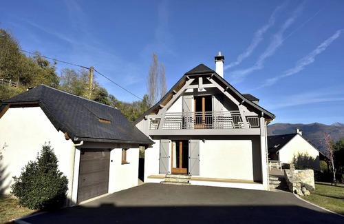 Arras-en-Lavedan Casa | Casa de Vacaciones 'Le Pircourlet' con Vista a la Montaña, Terraza Privada y Wi-Fi