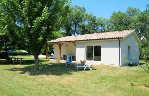 Civrac-en-Medoc Casa | Holiday Home La Casita by Interhome