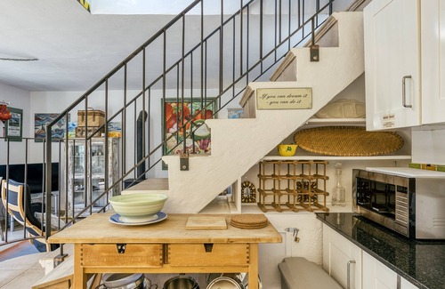 Sa Riera Casa | Casa de vacaciones 'La Casa De Los Artistas' con vistas a la montaña, terraza privada y Wi-Fi