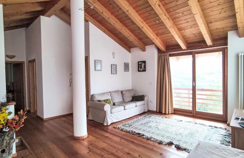 Bleggio Superiore Casa | Holiday Home La casa dei Noci by Interhome