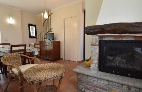 Castana Casa | Holiday Home La Corte Bricca - Casetta by Interhome