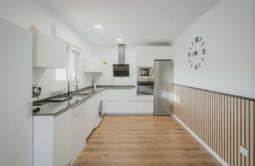 Pedraza Casa | Casa de vacaciones 'La Isi' con jardín privado y Wi-Fi
