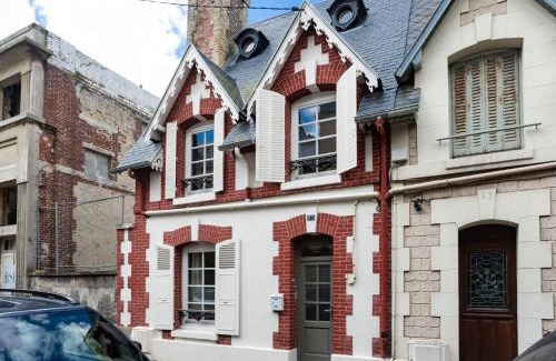 Trouville-sur-Mer Casa | Holiday Home La Trouvillaise by Interhome