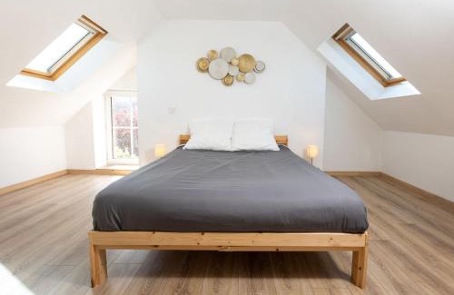 Cherrueix Casa | Holiday Home La Grève by Interhome