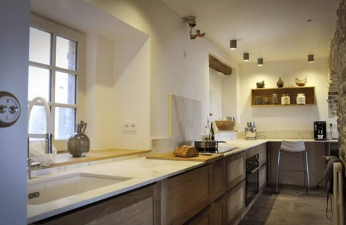 Saint-Izaire Casa | Casa de vacaciones 'La Grande Combe' con vistas a la montaña, piscina privada y Wi-Fi