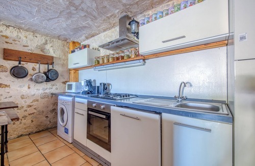 Guizengeard Casa | Casa de vacaciones 'La Grange' con piscina privada, terraza privada y Wi-Fi